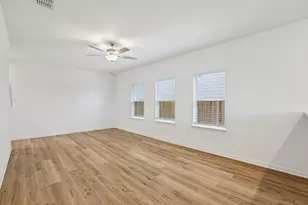 18400 Stellers Sea St, Elgin, TX 78621 - Photo 4