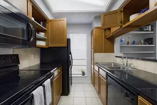 2110 Rio Grande St, Austin, TX 78705 - Photo 4