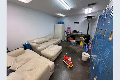 641 W Front Street, Hutto, TX 78634 - Photo 16