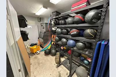 641 W Front Street, Hutto, TX 78634 - Photo 18