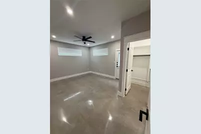 201 N Vandeveer Street, Burnet, TX 78611 - Photo 14