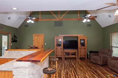 211 Cambridge Drive, New Braunfels, TX 78132 - Photo 4