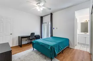 807 W 25th St, Austin, TX 78705 - Photo 20