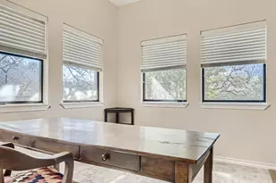 1404 Norwalk Ln, Austin, TX 78703 - Photo 16