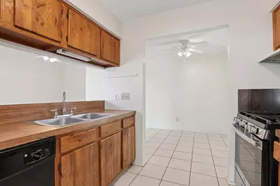 11912 Sunhillow Bend #B, Austin, TX 78758 - Photo 6