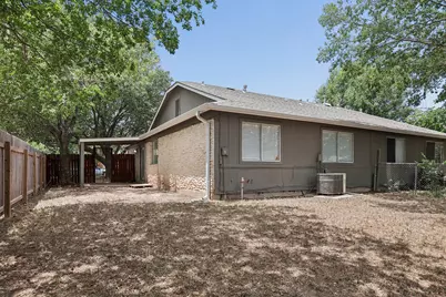 11912 Sunhillow Bend #B, Austin, TX 78758 - Photo 14