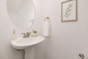 512 Eberhart Ln, Austin, TX 78745 - Photo 8