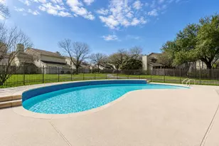 512 Eberhart Ln, Austin, TX 78745 - Photo 20