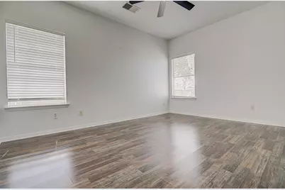 4605 Ribbecke Avenue, Austin, TX 78721 - Photo 14