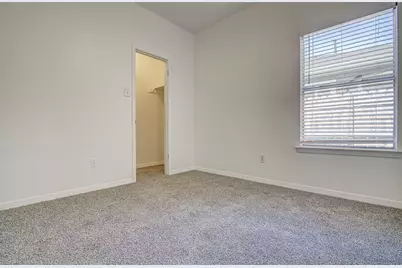 4605 Ribbecke Avenue, Austin, TX 78721 - Photo 12