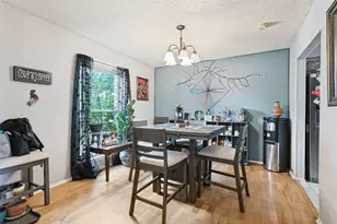 16602 Martins Ferry St, San Antonio, TX 78247 - Photo 4