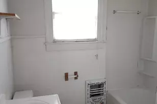 910 E 13th, Austin, TX 78702 - Photo 10