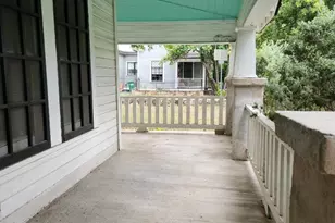 910 E 13th, Austin, TX 78702 - Photo 4