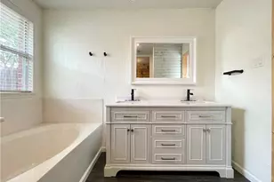 1060 W South St, Leander, TX 78641 - Photo 14