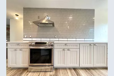 1060 W South Street, Leander, TX 78641 - Photo 10