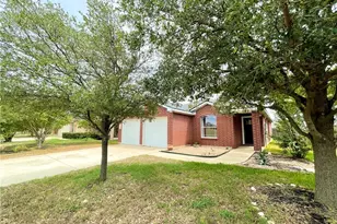 1060 W South St, Leander, TX 78641 - Photo 2