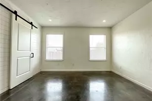 1060 W South St, Leander, TX 78641 - Photo 12
