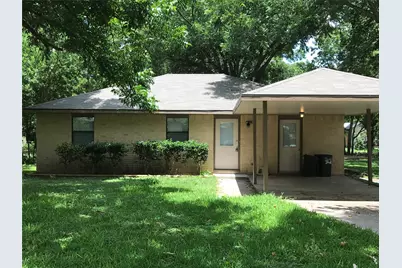302 Harris Street, Smithville, TX 78957 - Photo 1