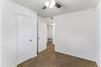 302 Harris Street, Smithville, TX 78957 - Photo 12