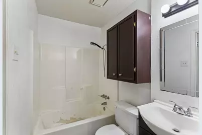 302 Harris Street, Smithville, TX 78957 - Photo 22