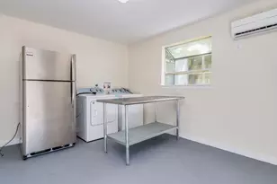 2314 Santa Rosa St, Austin, TX 78702 - Photo 16