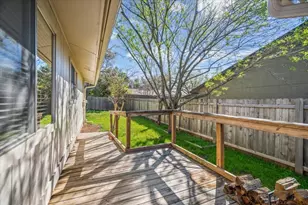11131 Henge Dr, Austin, TX 78759 - Photo 24