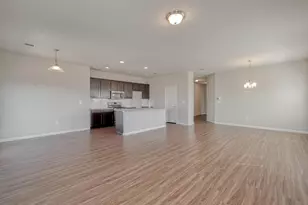 108 Kleberg Ct, Georgetown, TX 78626 - Photo 4