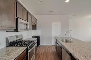108 Kleberg Ct, Georgetown, TX 78626 - Photo 6