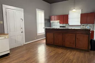 910 Bunton Ln, Kyle, TX 78640 - Photo 4