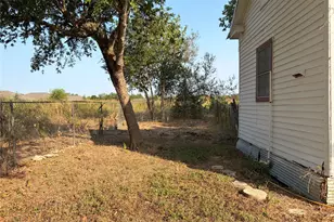 910 Bunton Ln, Kyle, TX 78640 - Photo 24