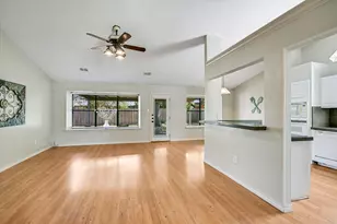 1602 E Messick Loop, Round Rock, TX 78681 - Photo 4