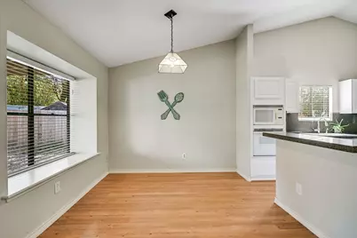1602 E Messick Loop, Round Rock, TX 78681 - Photo 10
