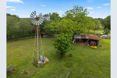 5612 Hwy 71 E, Smithville, TX 78957 - Photo 18