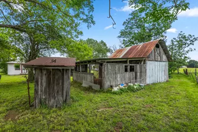 5612 Hwy 71 E, Smithville, TX 78957 - Photo 24