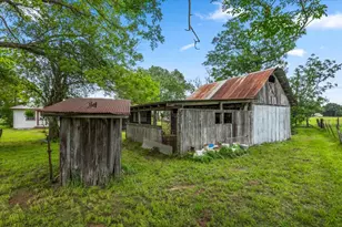 5612 Hwy 71 E, Smithville, TX 78957 - Photo 24