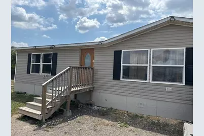137 Oso Street, Cedar Creek, TX 78612 - Photo 2