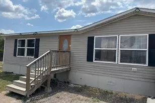 137 Oso St, Cedar Creek, TX 78612 - Photo 2