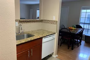 2401 Leon St, Austin, TX 78705 - Photo 14