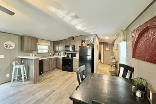 1575 County Road B Rd, Lexington, TX 78947 - Photo 8