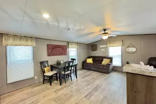 1575 County Road B Rd, Lexington, TX 78947 - Photo 12