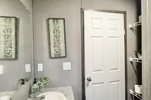 1575 County Road B Rd, Lexington, TX 78947 - Photo 22