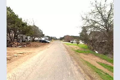 4256 Mistletoe Drive, Belton, TX 76513 - Photo 2