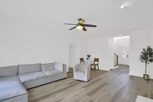 6001 Sierra Arbor Ct, Austin, TX 78759 - Photo 12