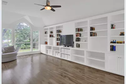 6001 Sierra Arbor Court, Austin, TX 78759 - Photo 32