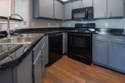 2320 Gracy Farms Lane #821, Austin, TX 78758 - Photo 4