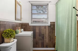 312 S Wilson Ave, Giddings, TX 78942 - Photo 14