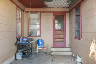 312 S Wilson Avenue, Giddings, TX 78942 - Photo 24