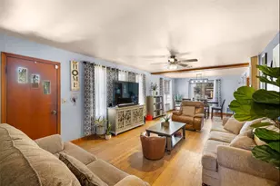 312 S Wilson Ave, Giddings, TX 78942 - Photo 2