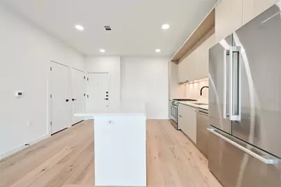 2209 S 1st Street #309, Austin, TX 78704 - Photo 8