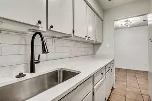 902 King Albert St, Austin, TX 78745 - Photo 8